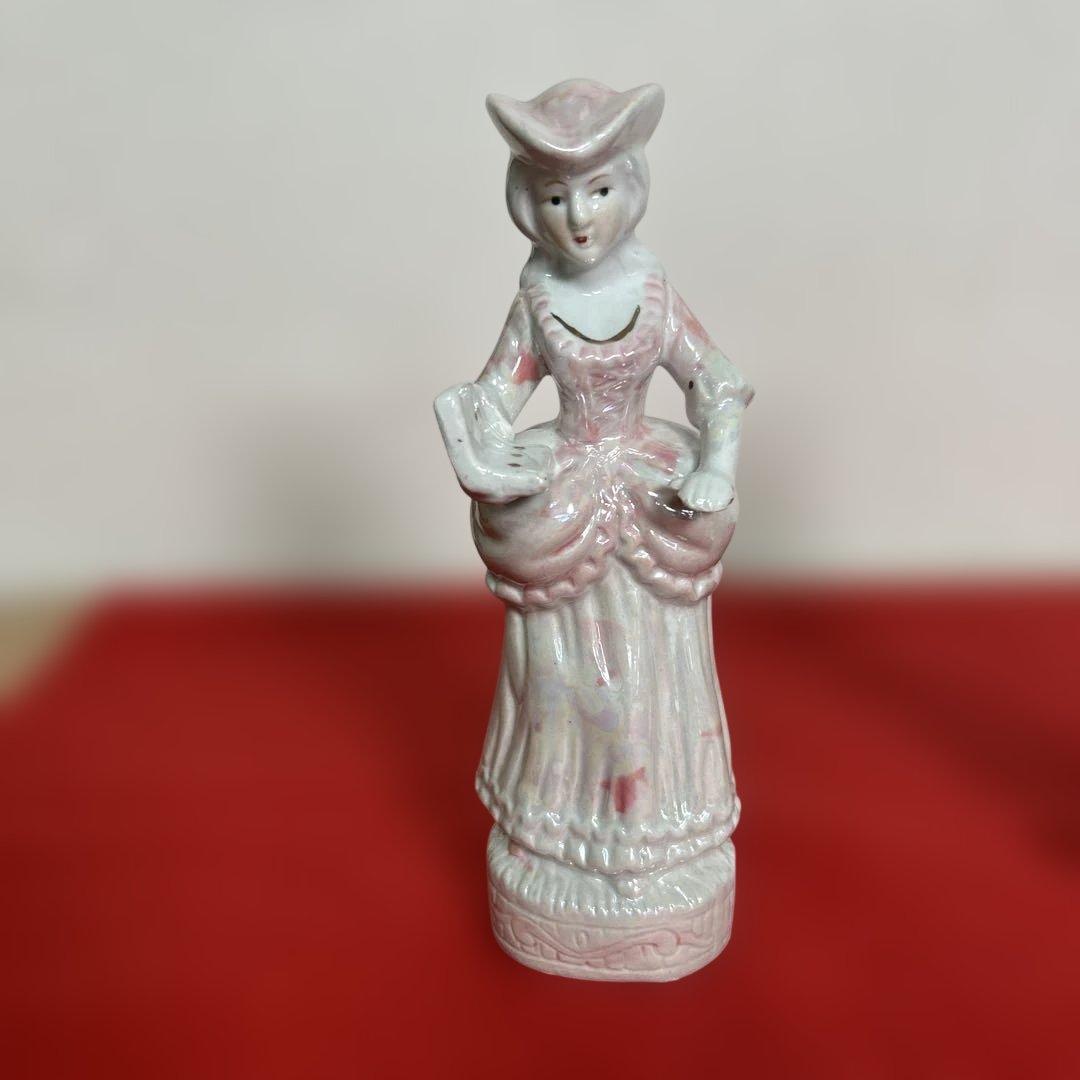 自宅保管品 アンティーク 陶磁器の人形ペア とても可愛らしいお人形です