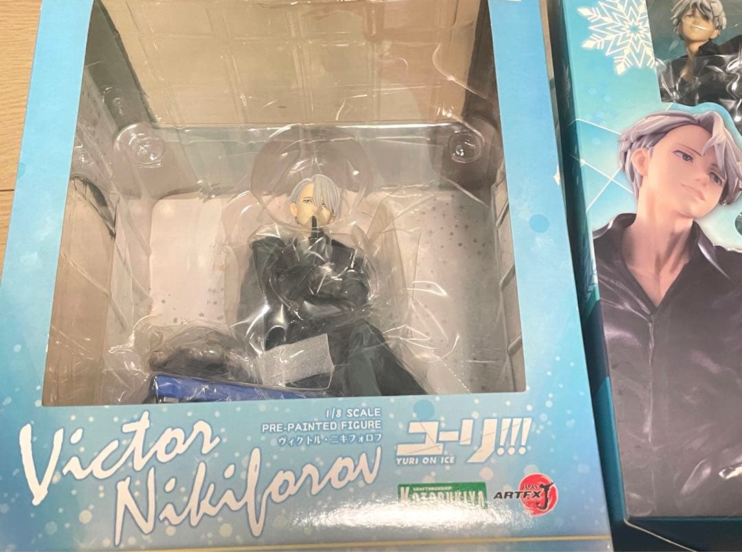 ユーリ!!! on ICE ヴィクトル フィギュア タオルなど グッズまとめ売り