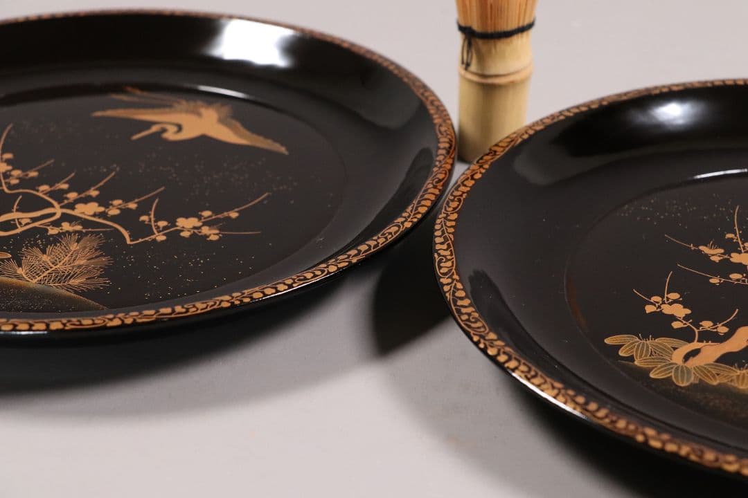 MA218 時代漆器 松竹梅鶴金蒔絵 縁唐草 黒塗 大徳寺盆 二客 菓子盆 木皿