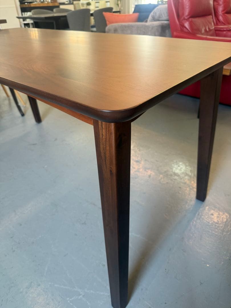 ダイニングテーブル　大塚家具　MOV2 幅150cm