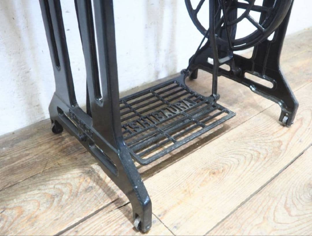 1160 黒ペンキのミシンテーブル デスク 古家具 レトロ リメイク