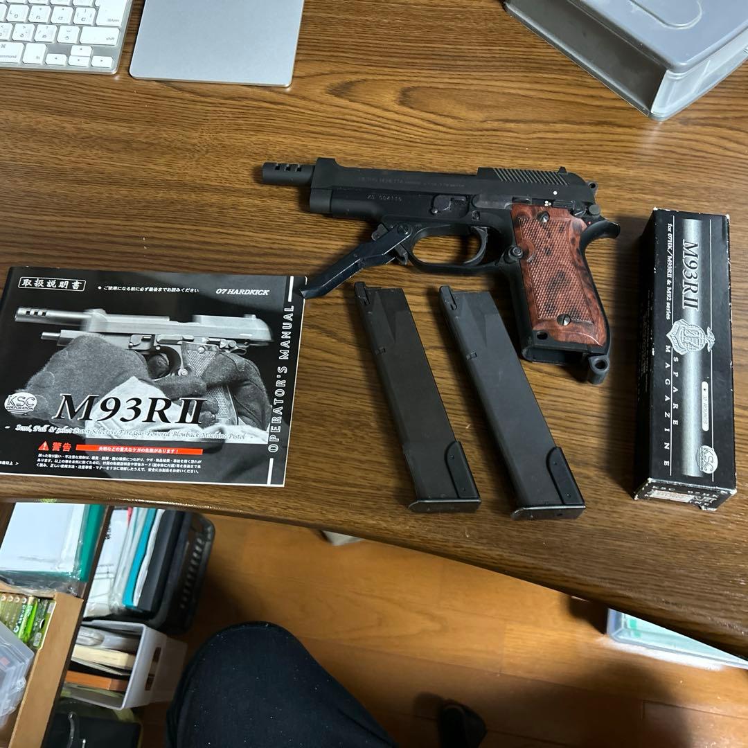 KSC Ｍ９３ＲⅡ　取説&スペアマガジン付