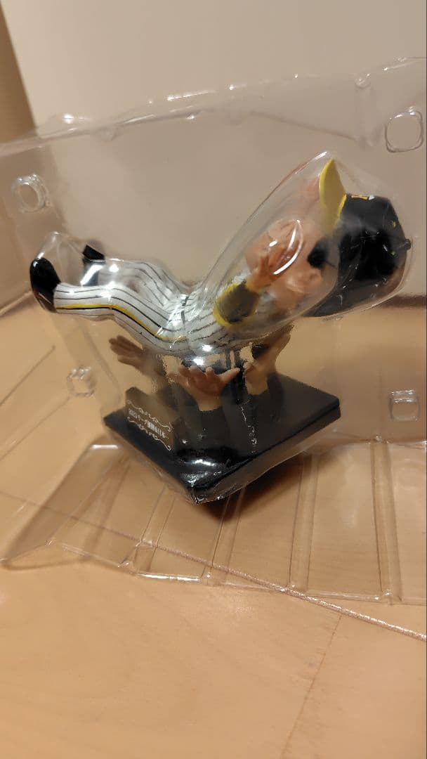 阪神タイガース　岡田監督　ボブルヘッドフィギュア　2023年　リーグ優勝&日本一