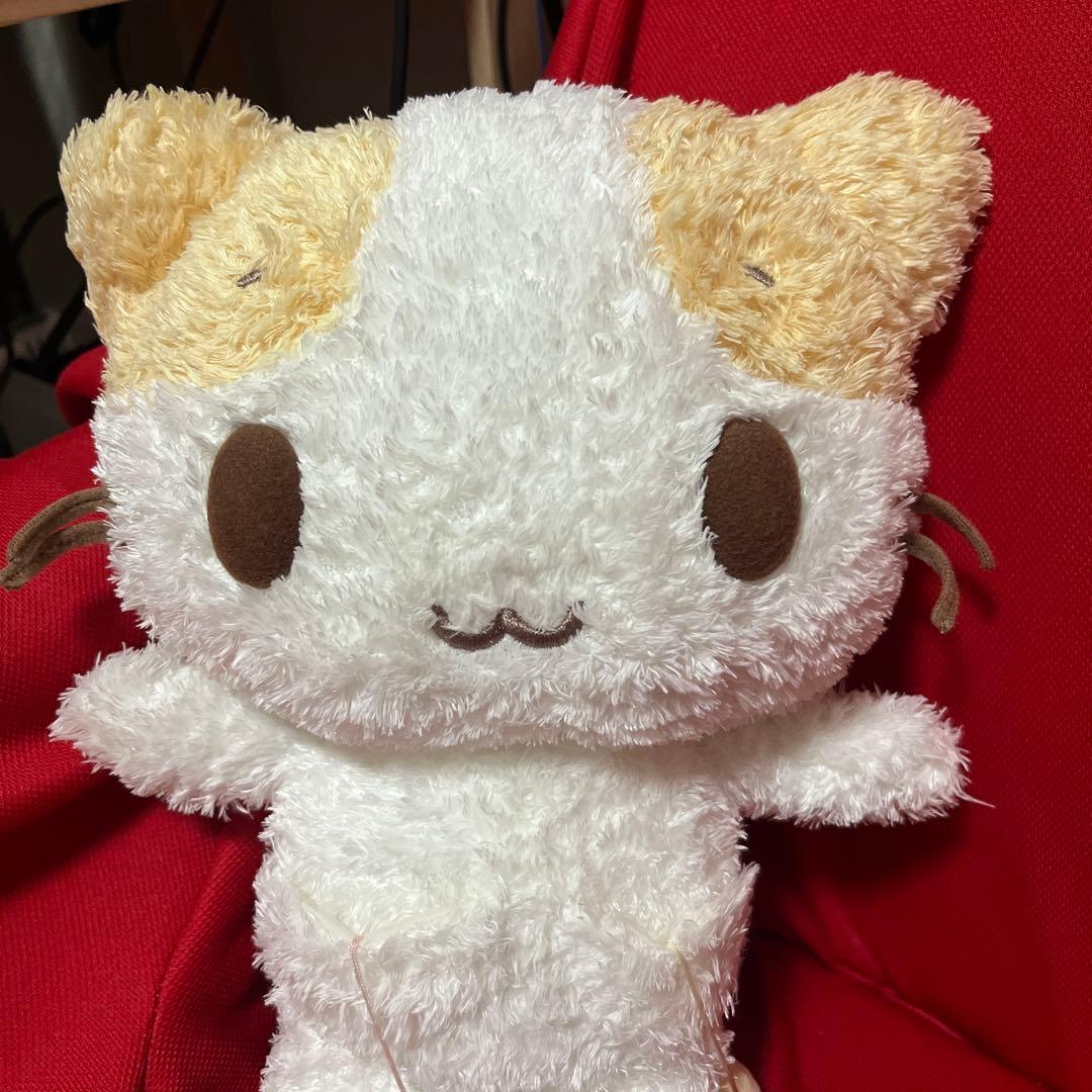 【値下可能/美品】サンリオ マシュマロみたいなふわふわにゃんこ 可動式ぬいぐるみ
