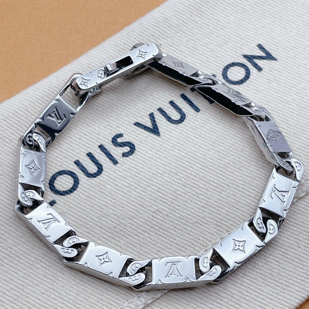 LOUIS VUITTON ブレスレット　プレート　タイドアップ　モノグラム