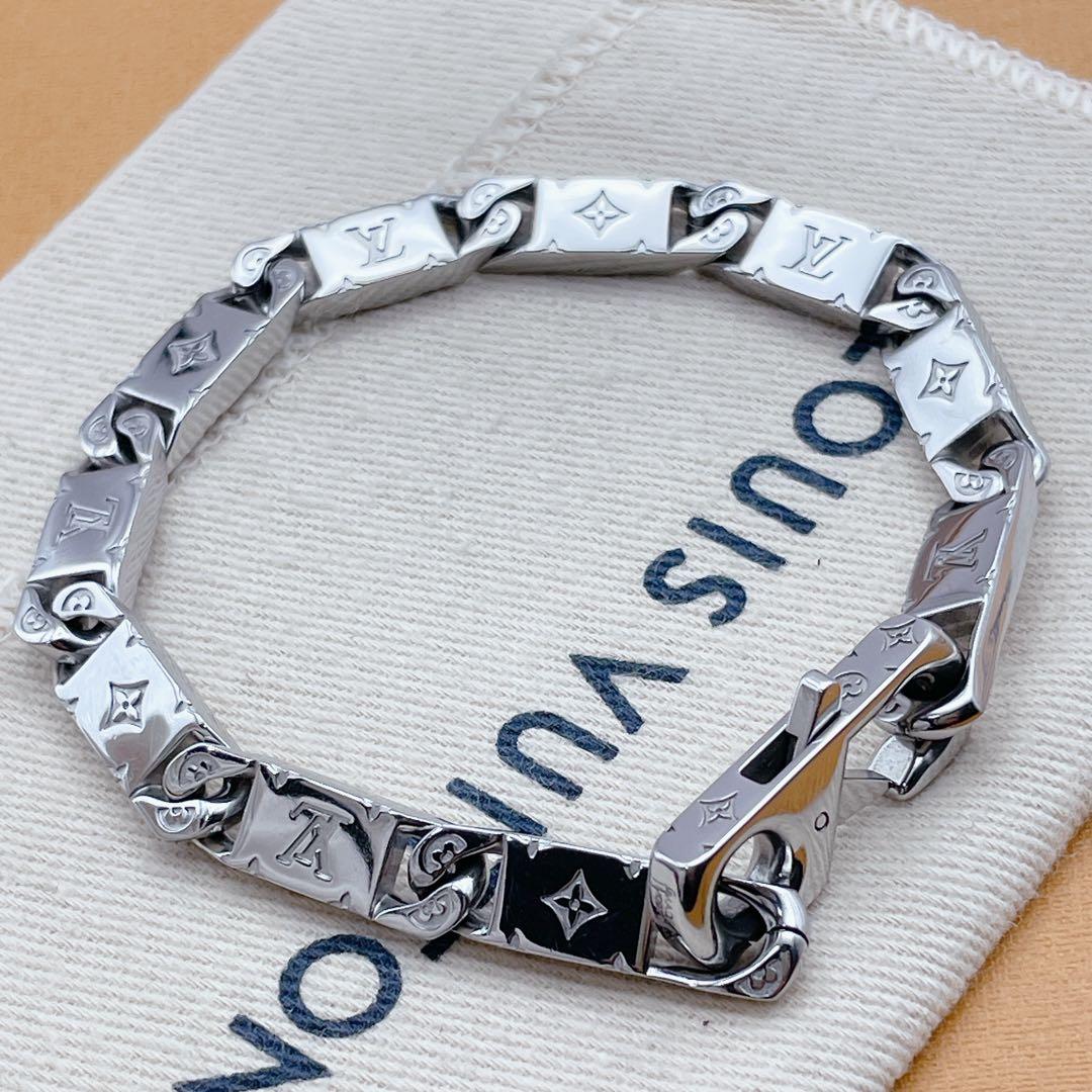 LOUIS VUITTON ブレスレット　プレート　タイドアップ　モノグラム