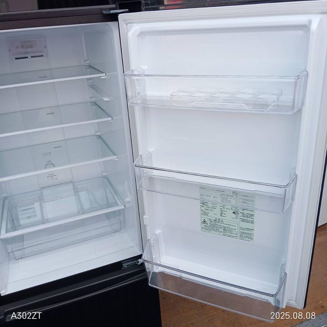 AH002★2023年製★アクア　冷蔵庫　大型　200L木目デザイン　一人暮らし
