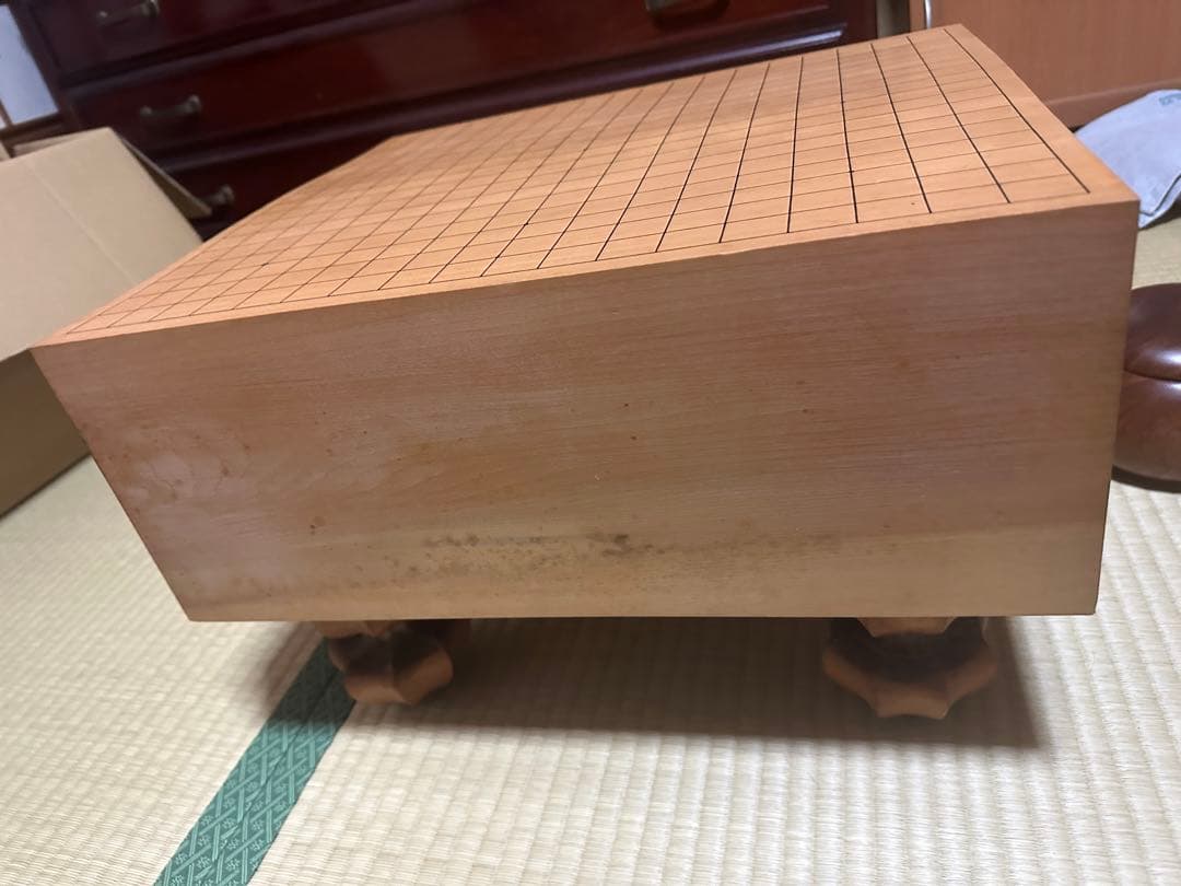 本榧・碁石・花梨碁笥　　　　　　　高級本蛤白石・那智黒石