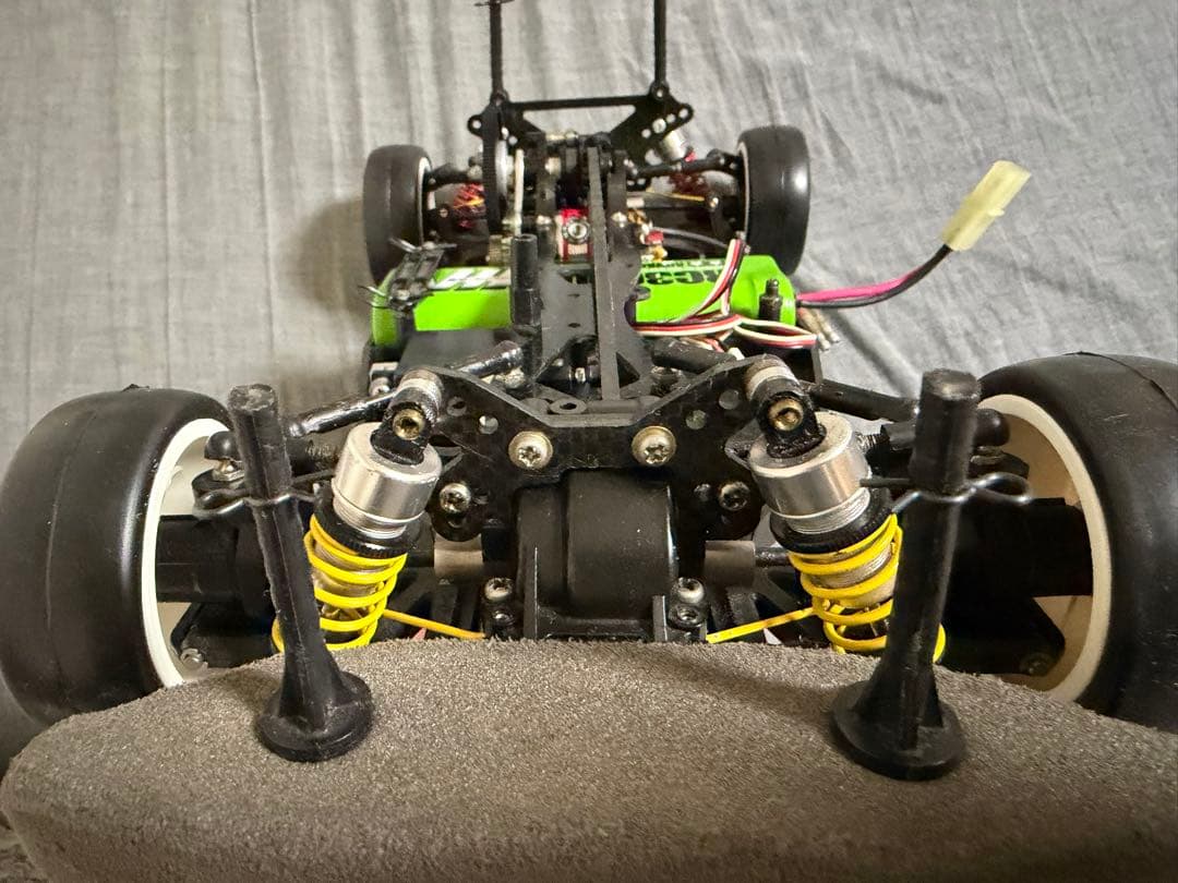 ラジコンTA04Rシャーシ