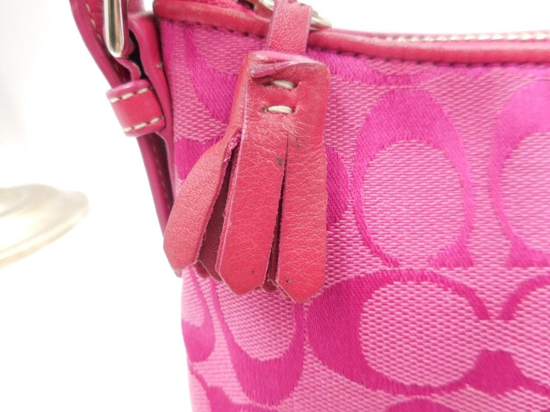 ✨COACH　コーチ　ポーチ シグネチャー ピンク キャンバス／レザー
