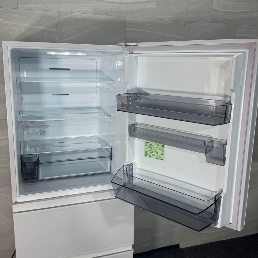 TOSHIBA 冷蔵庫 3ドア 326L 2023年 自動製氷 中型 d4598