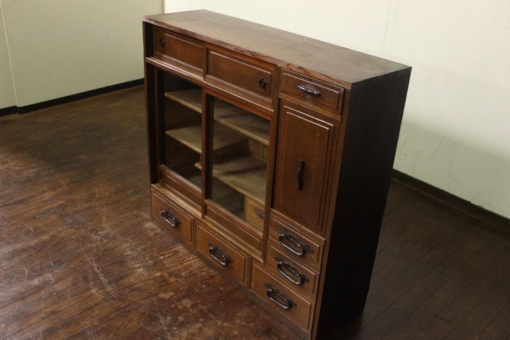 古い木製茶箪笥 収納棚/和家具/飾棚/食器棚時代箪笥/茶道具/ガラス戸棚/