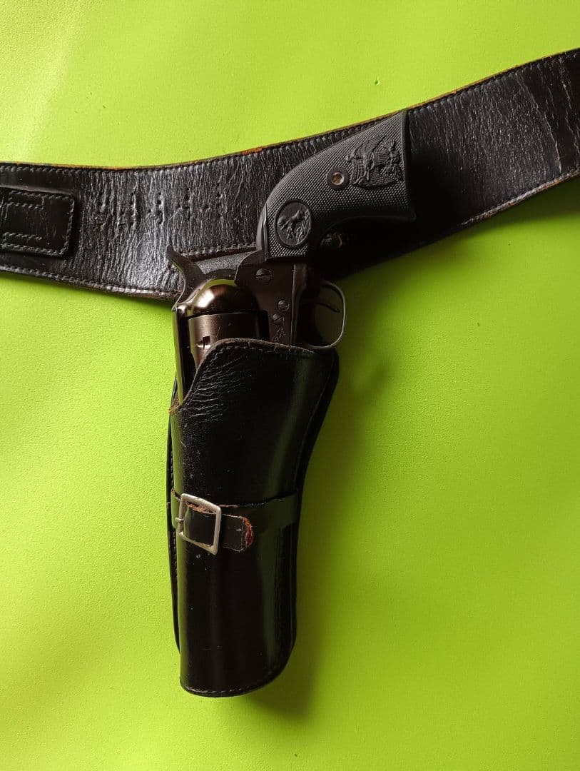 シングルアクションアーミー45　ガンベルトセット