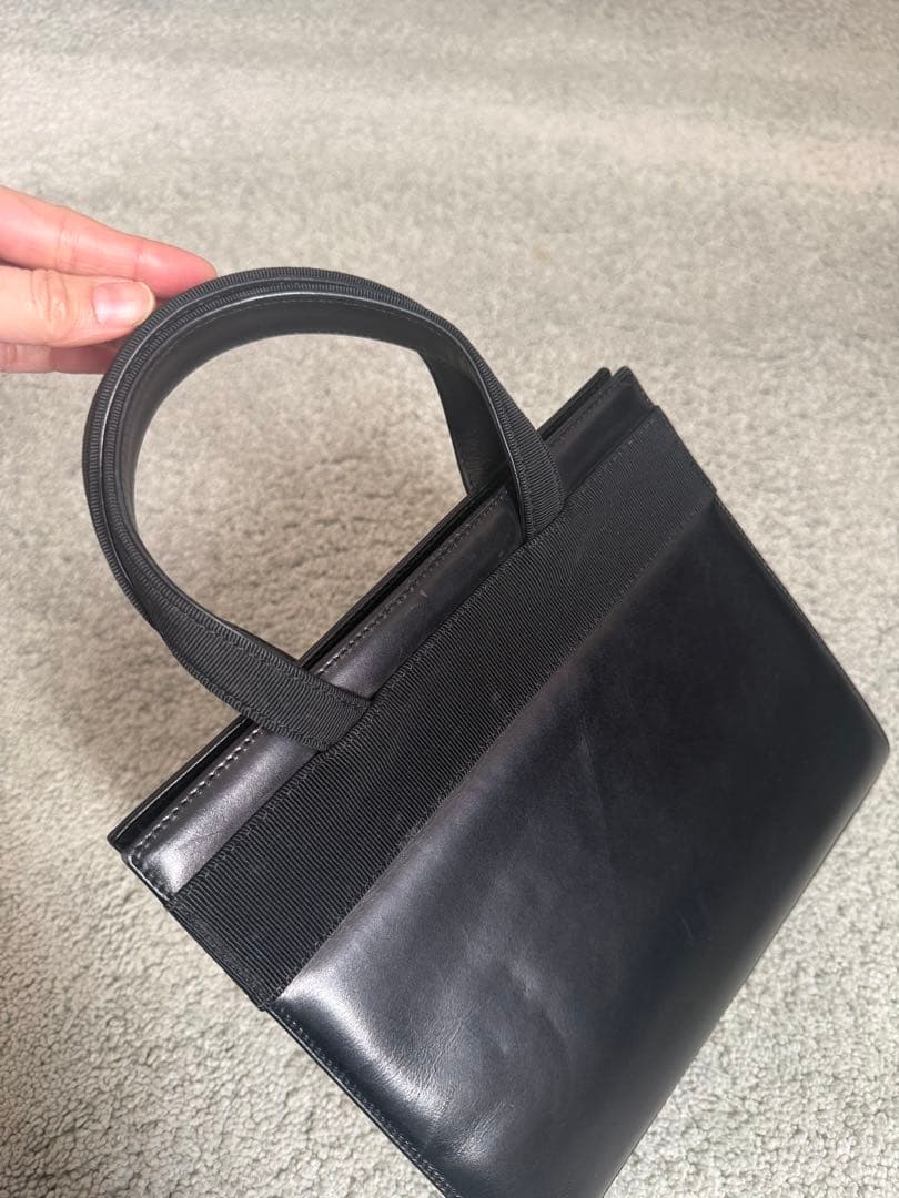 【Salvatore Ferragamo】 Vara リボンハンドバッグ