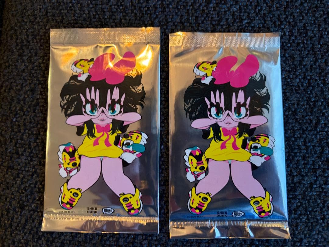 Reebok × grape brain にぎるちゃん 2体＆カード ソフビ - メルカリ