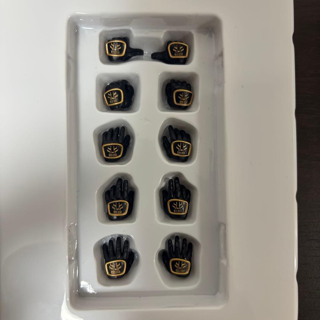 S.H.Figuarts 真骨彫製法 仮面ライダークウガ アルティメットフォーム