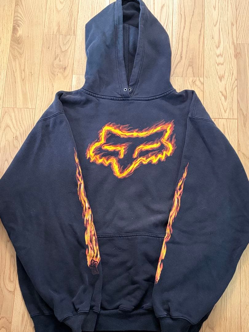 バ*ン様 Fox racing ファイヤーパターン　パーカー　フーディー　ブラッ