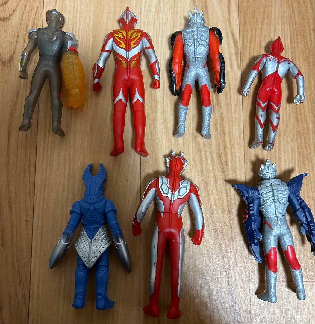 ウルトラマンDX怪獣ソフビ36体まとめ売り