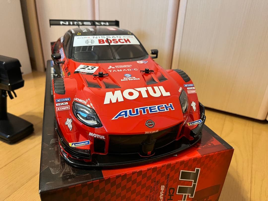 タミヤ 1/10 モチュールオーテックZ RCメカ バッテリー、充電器つき