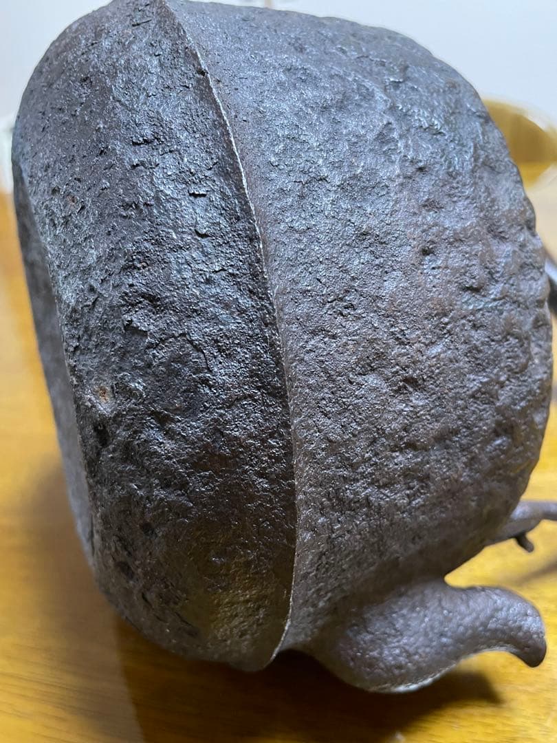 龍文堂 鉄瓶 岩肌道安形 胴横銘 1.5リットル