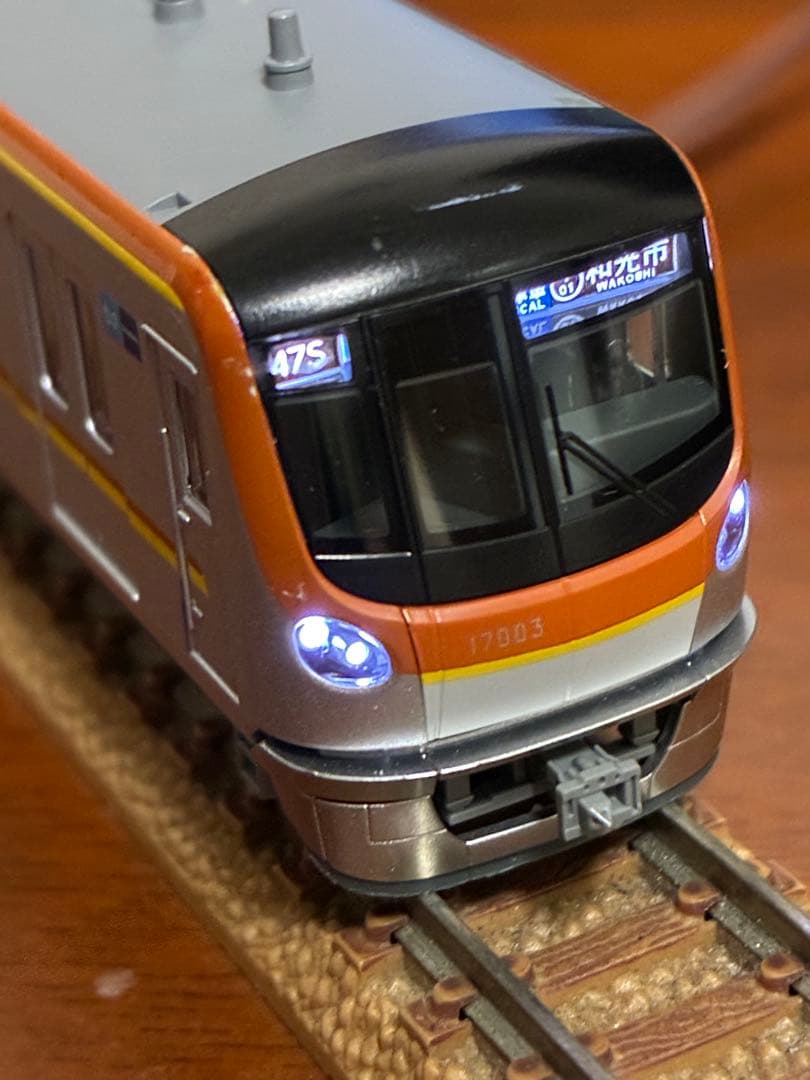 東京メトロ17000系10両　kato ライト点灯動力動作確認済　ジャンク品