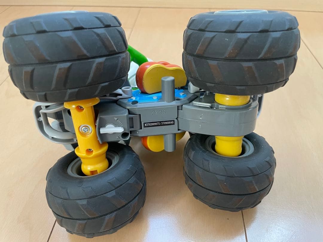 キョウショウ エッグ　マリオカート バギー　ラジコンマリオ ヨッシー 2台セット