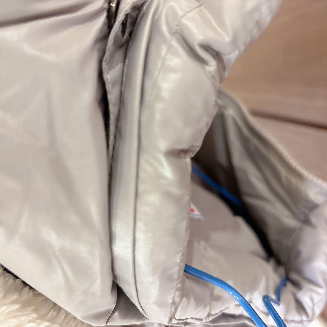 ミキハウス　ダウン　90 美品　総柄　刺繍　うさこちゃん　グレー　フード　ファー