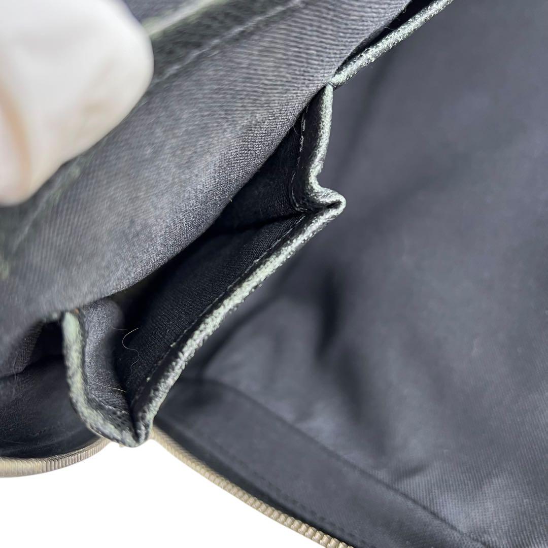 【美品】ルイヴィトン　タイガ　ビジネスバッグ　トート　レザー　黒　ハンド