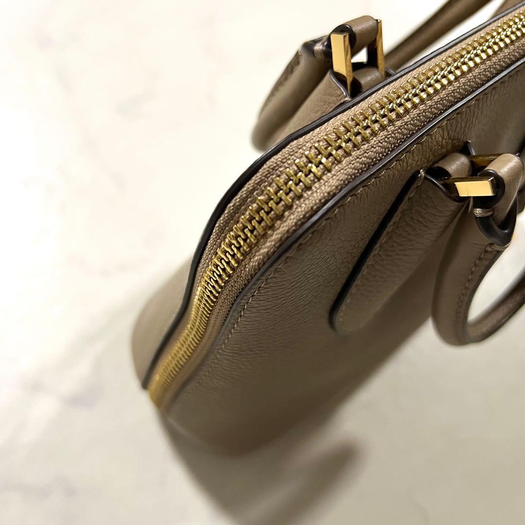 ほぼ未使用 トリーバーチ スウィング ショルダーバッグ 2way レザー 袋付き