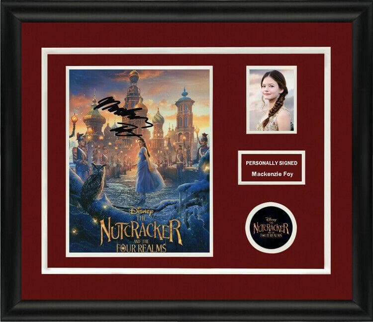 直筆サイン入り写真 マッケンジー・フォイ くるみ割り人形と秘密の王国