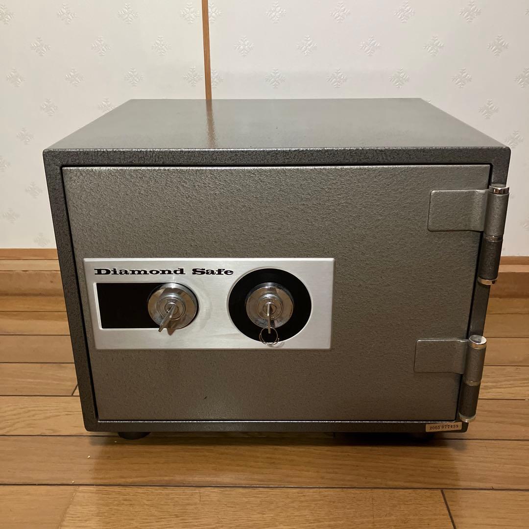 耐火金庫　Diamond Safe ダイヤセーフ 金庫2キータイプDW30-1 ダイヤセーフ Diamond Safe 耐火金庫＜2キー・シリンダー錠＞ DW30-S