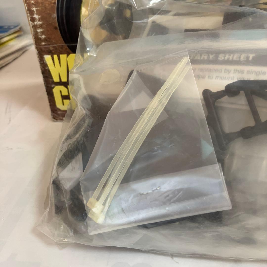 Team Associated RC10 B2 2WDオフロードカーキット