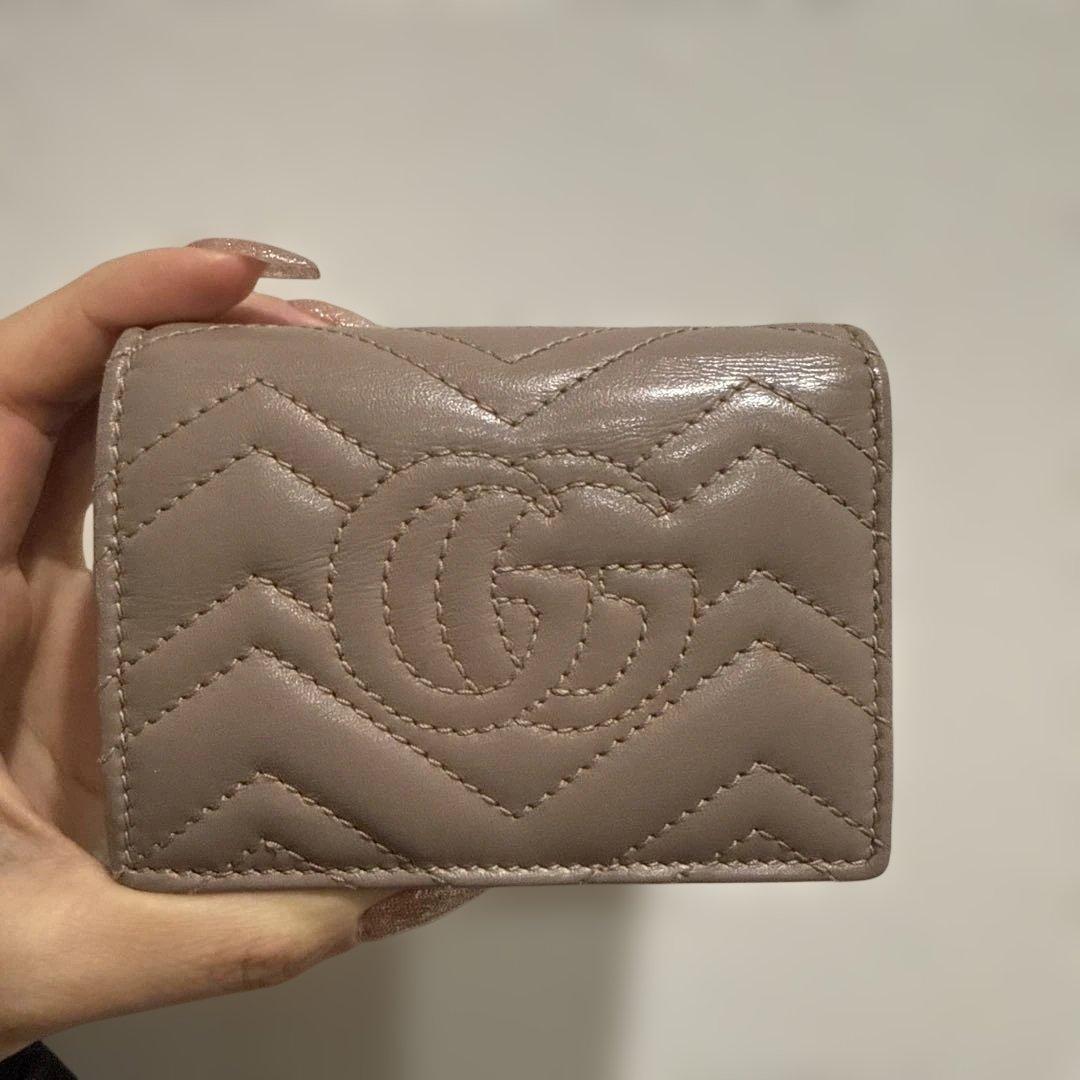GUCCI グッチ 二つ折り財布