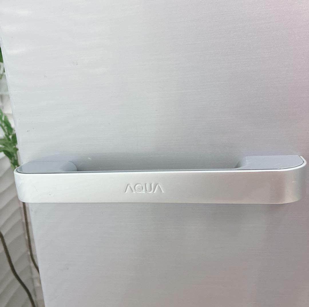 ◇大阪府 神戸市 配達料無料！動作保証5ヶ月！◇AQUA◇272L冷蔵庫◇右