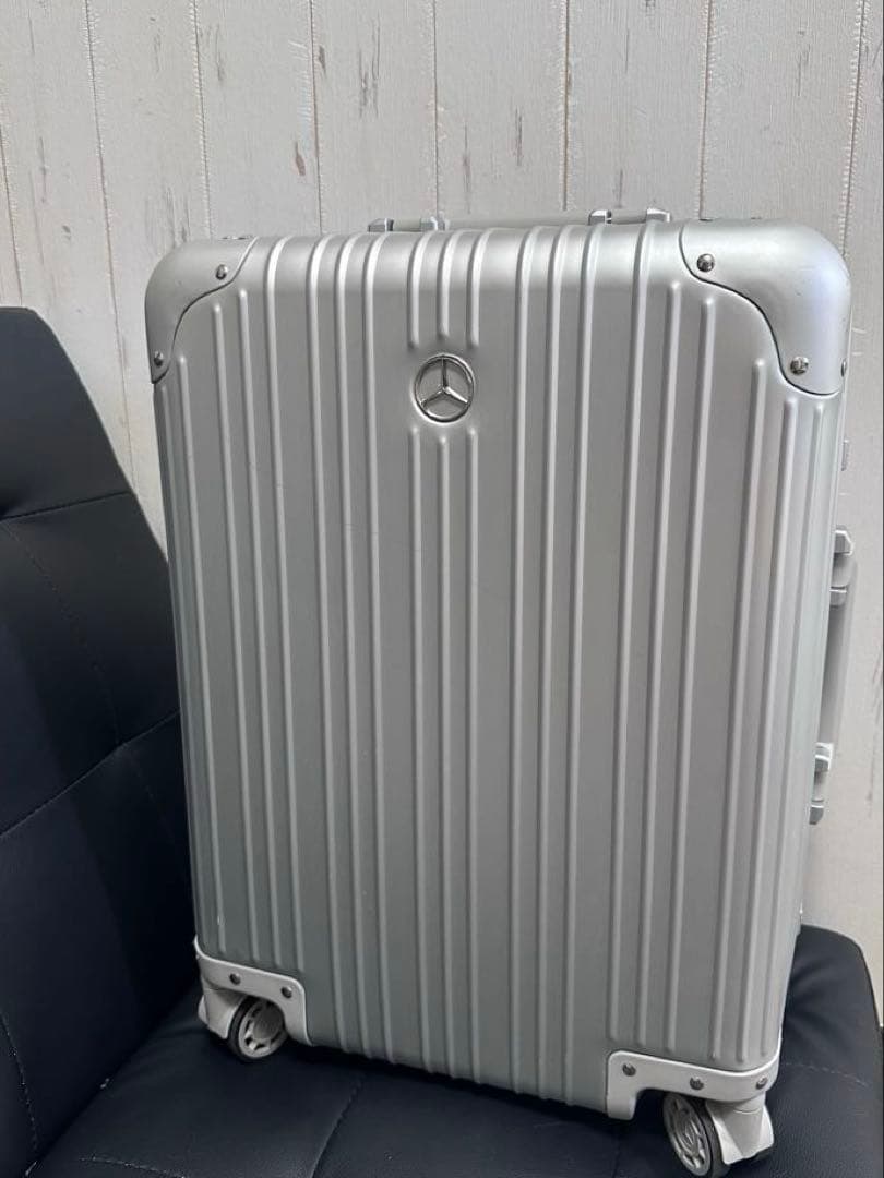 メルセデスベンツ オリジナル アルミスーツケース シルバー 32L 4輪