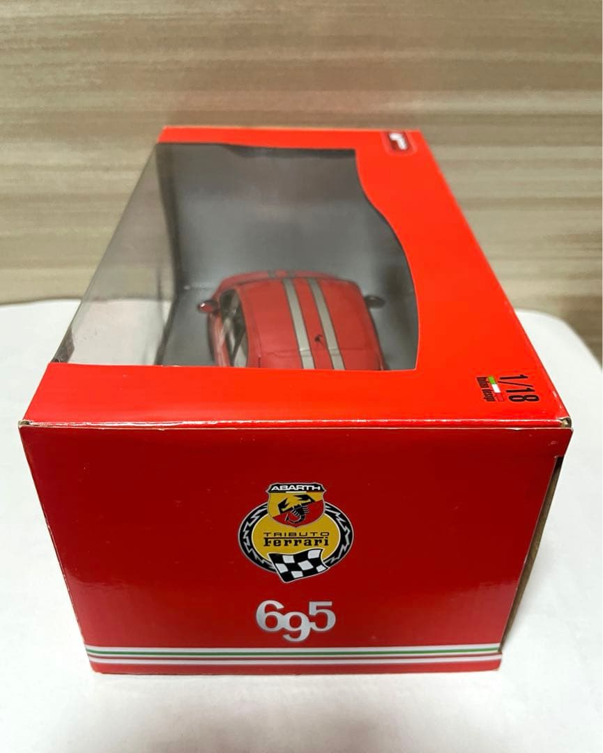 ミニカー 1/18 Fiat Abarth 695 Ferrari Tribute