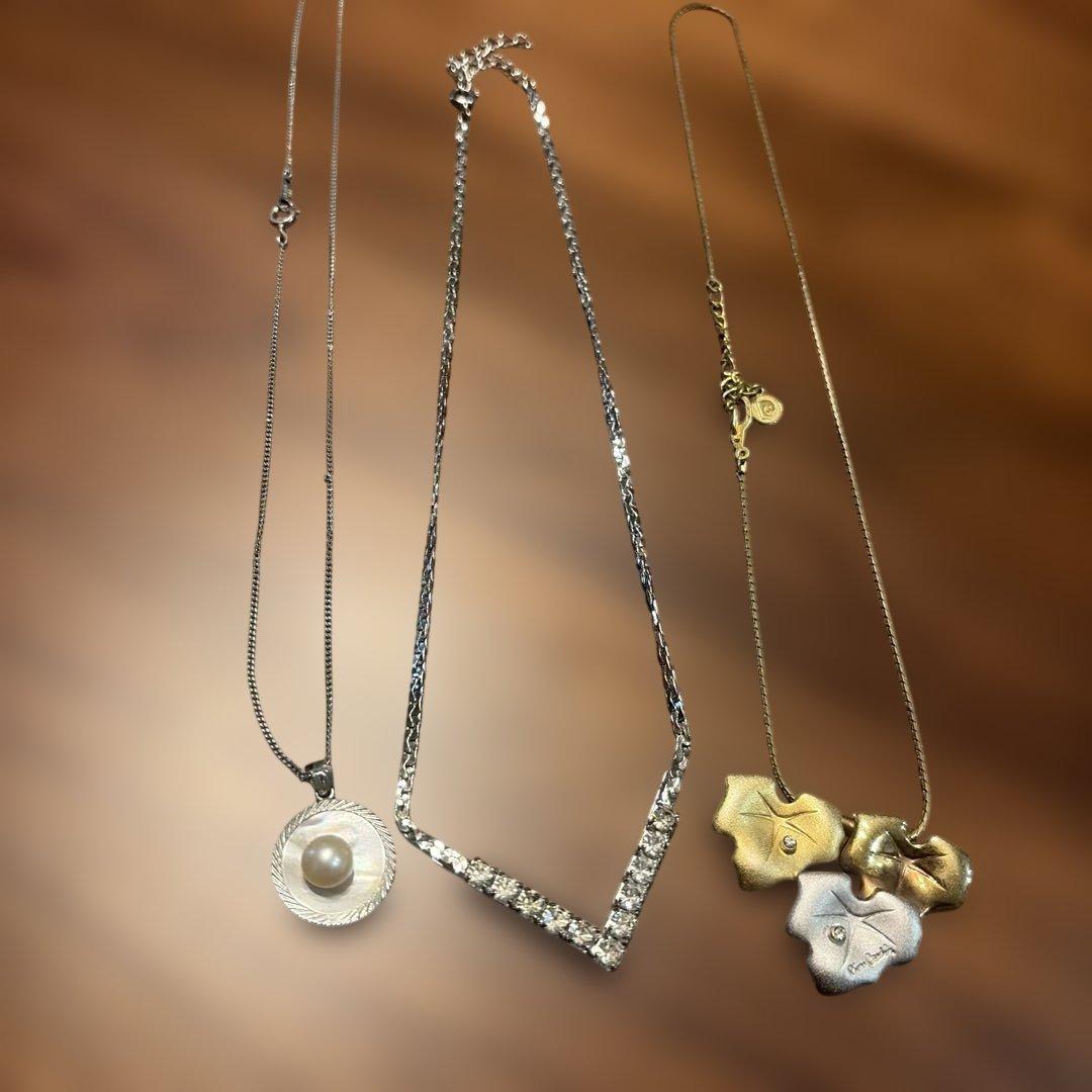 ネックレス3本セットまとめ売り 遺品整理品 - メルカリ