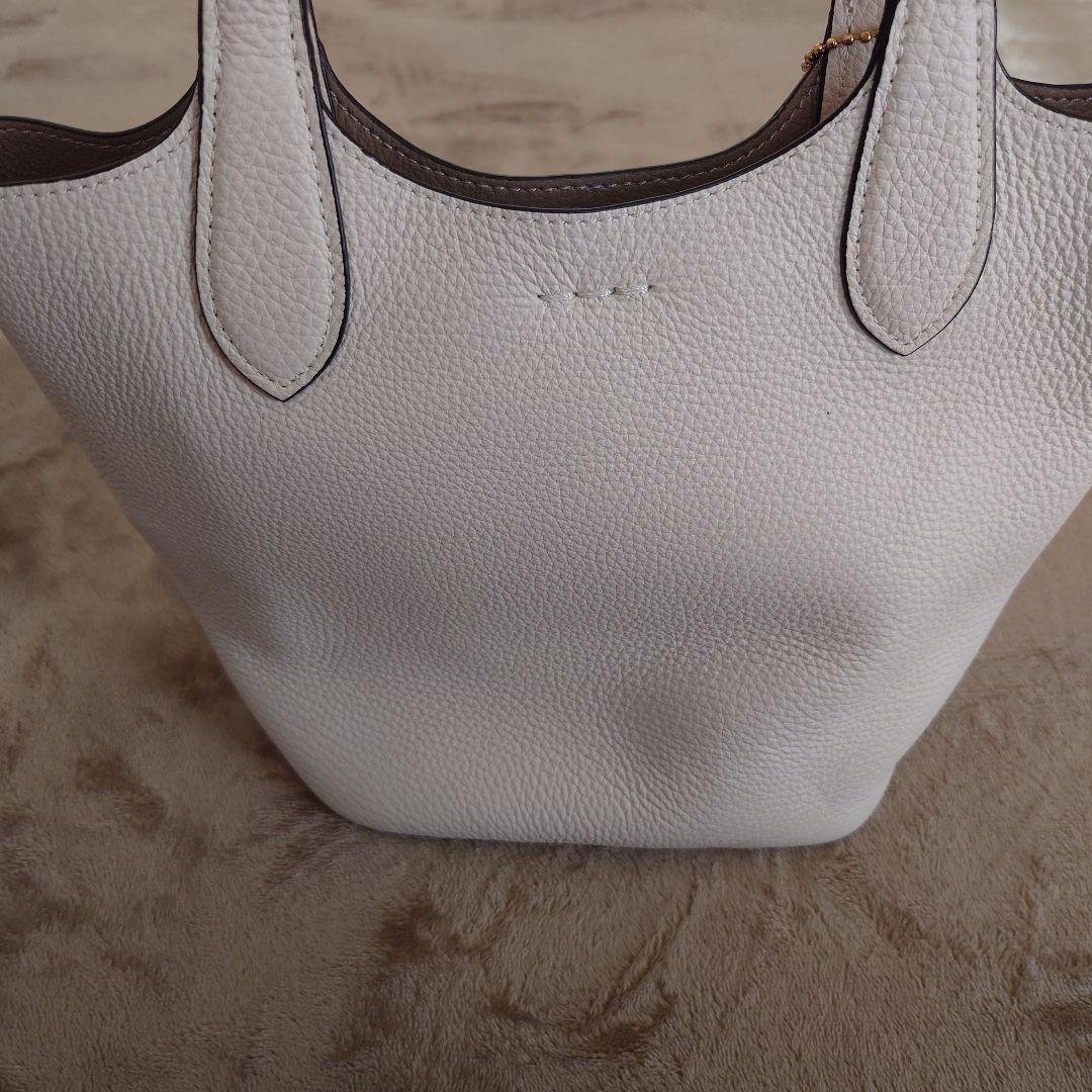 COACH 　ハンナバゲットバッグ　ホワイト
