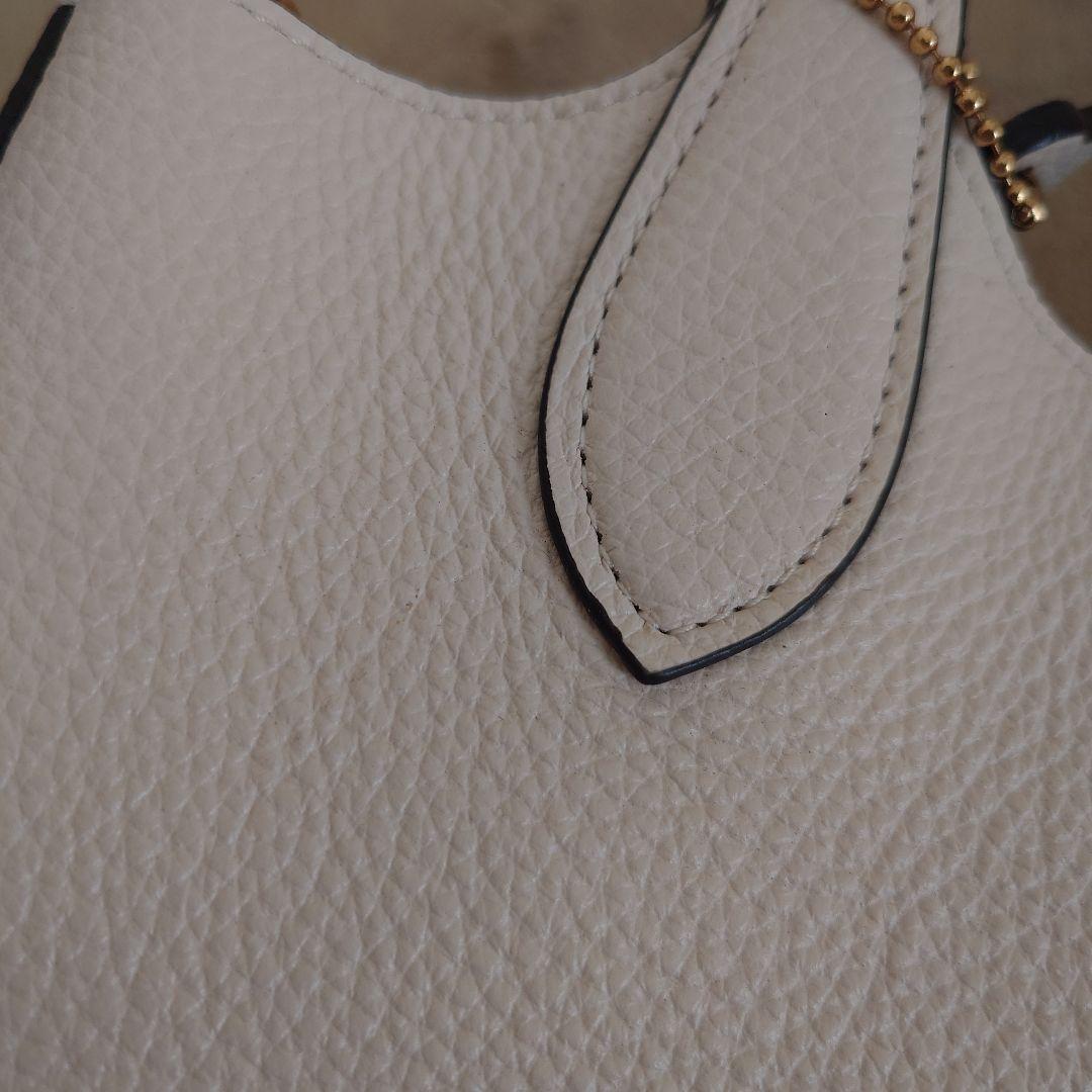 COACH 　ハンナバゲットバッグ　ホワイト