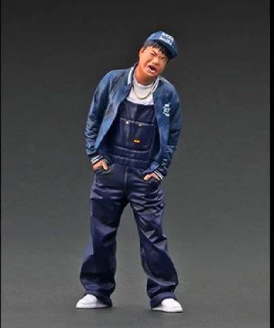 イグニッションモデル　1/18ローレル2000SGX 佐田フィギュア付き