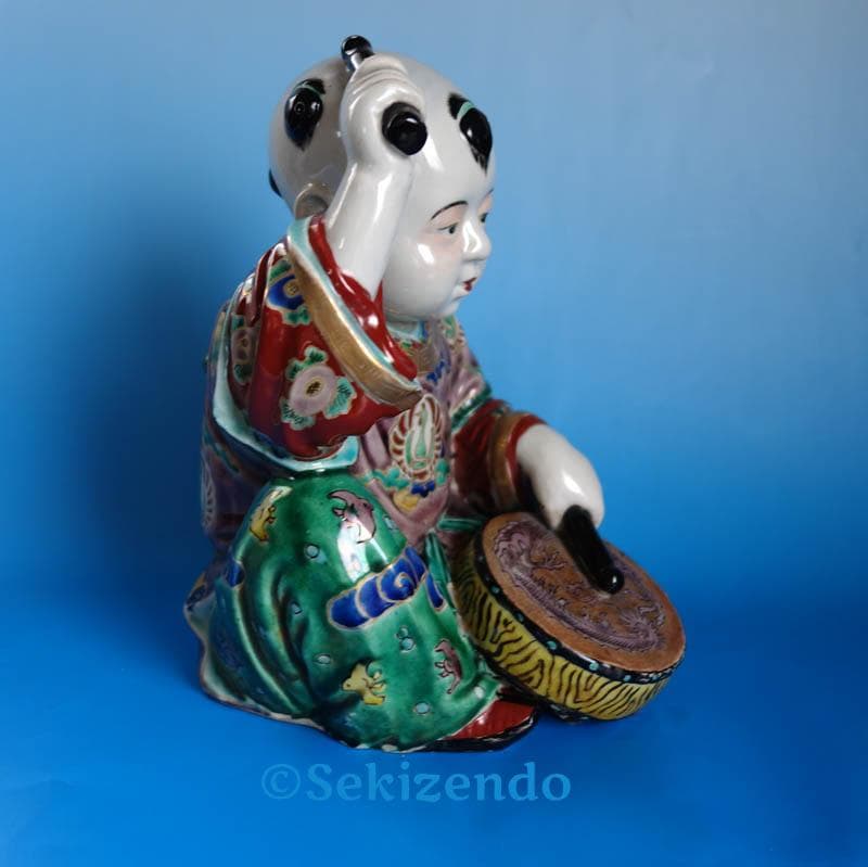 九谷焼 色絵 唐子 童子 太鼓打ち 置物 フィギュリン 28cm 2540