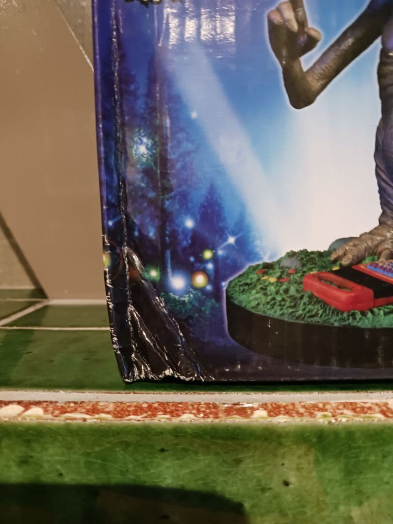 E.T. HEADKNOCKERS フィギュア