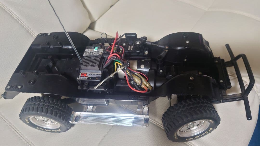 三菱パジェロ ラジコンカー 10/1中古