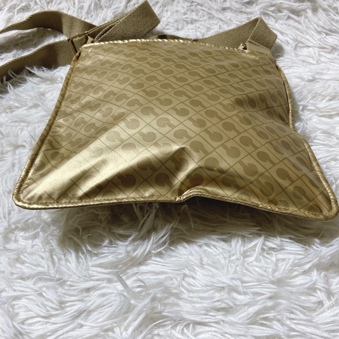 パック寿司 ⭐️ゲラルディーニ　ショルダーバッグ　ソフティ　肩掛け