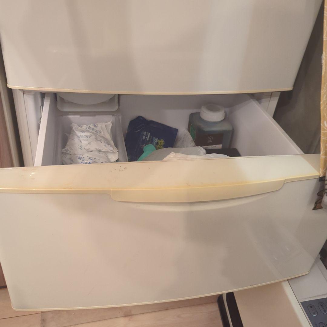 AQUA　3ドアホワイト冷凍冷蔵庫　AQR-261B(S) 264リットル