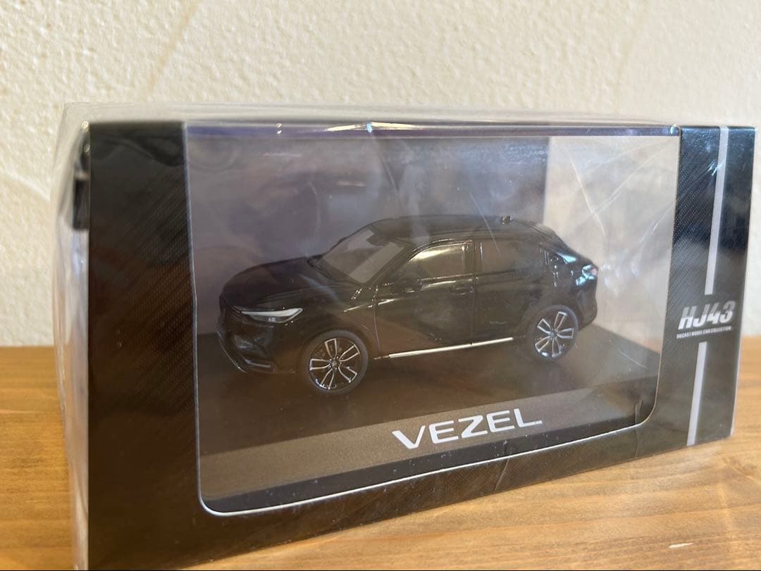 ホンダ ヴェゼル 1/43 クリスタルブラック ミニカー HJ431002BK