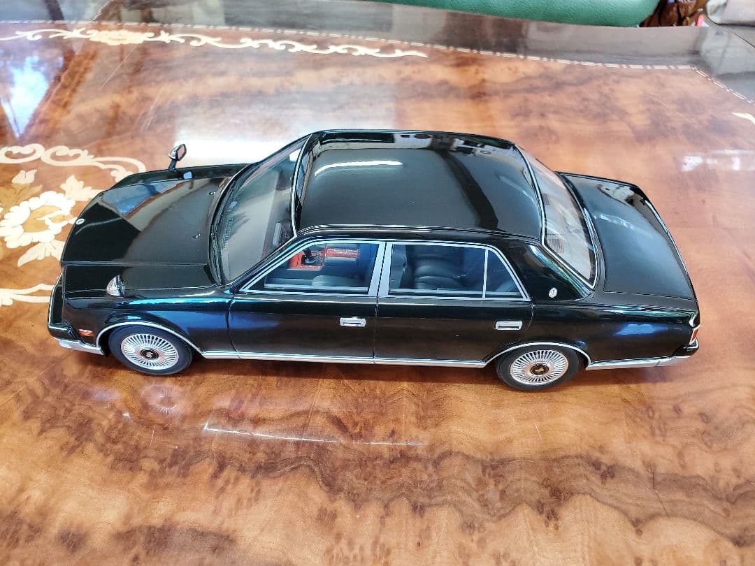 希少な京商サムライ　センチュリー1/18 702台限定299台目　GZG50