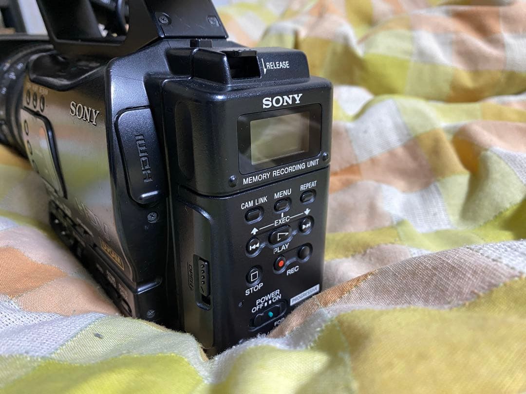 n*n様 SONY HVR-Z7J メモリカードレコーダー付属