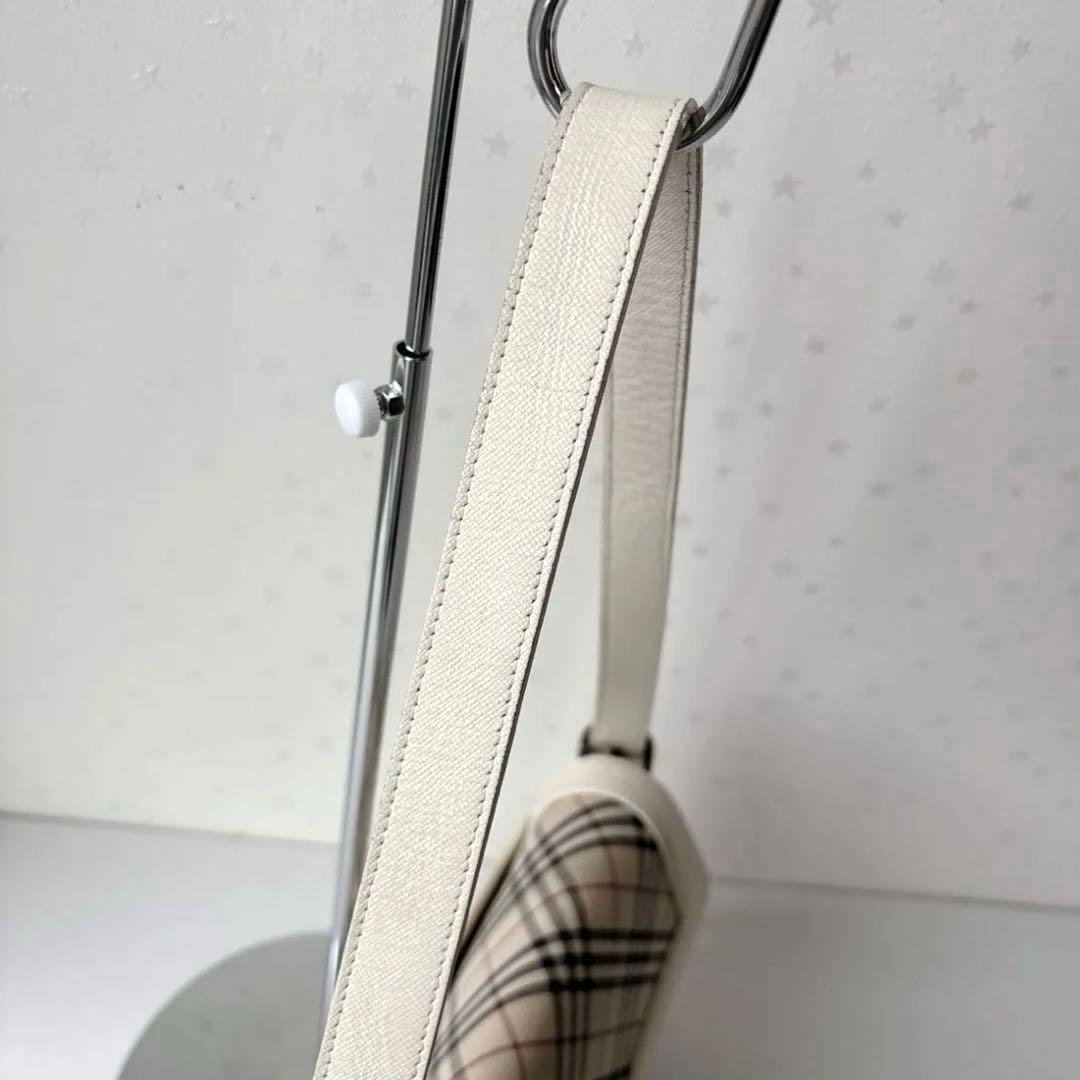 ★連休セール【BURBERRY】ワンショルダーバッグ　ターンロック　ノバチェック