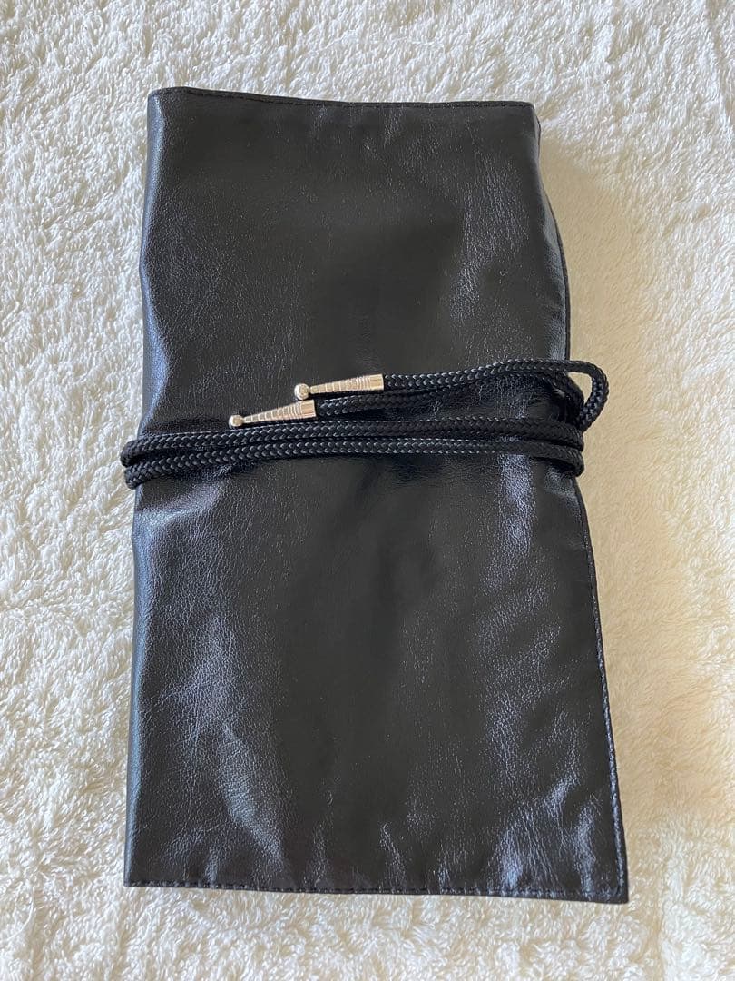 【新品未開封】HAKUHODO 白鳳堂 メイクブラシ　革ケース付き 旧ロゴ 赤軸